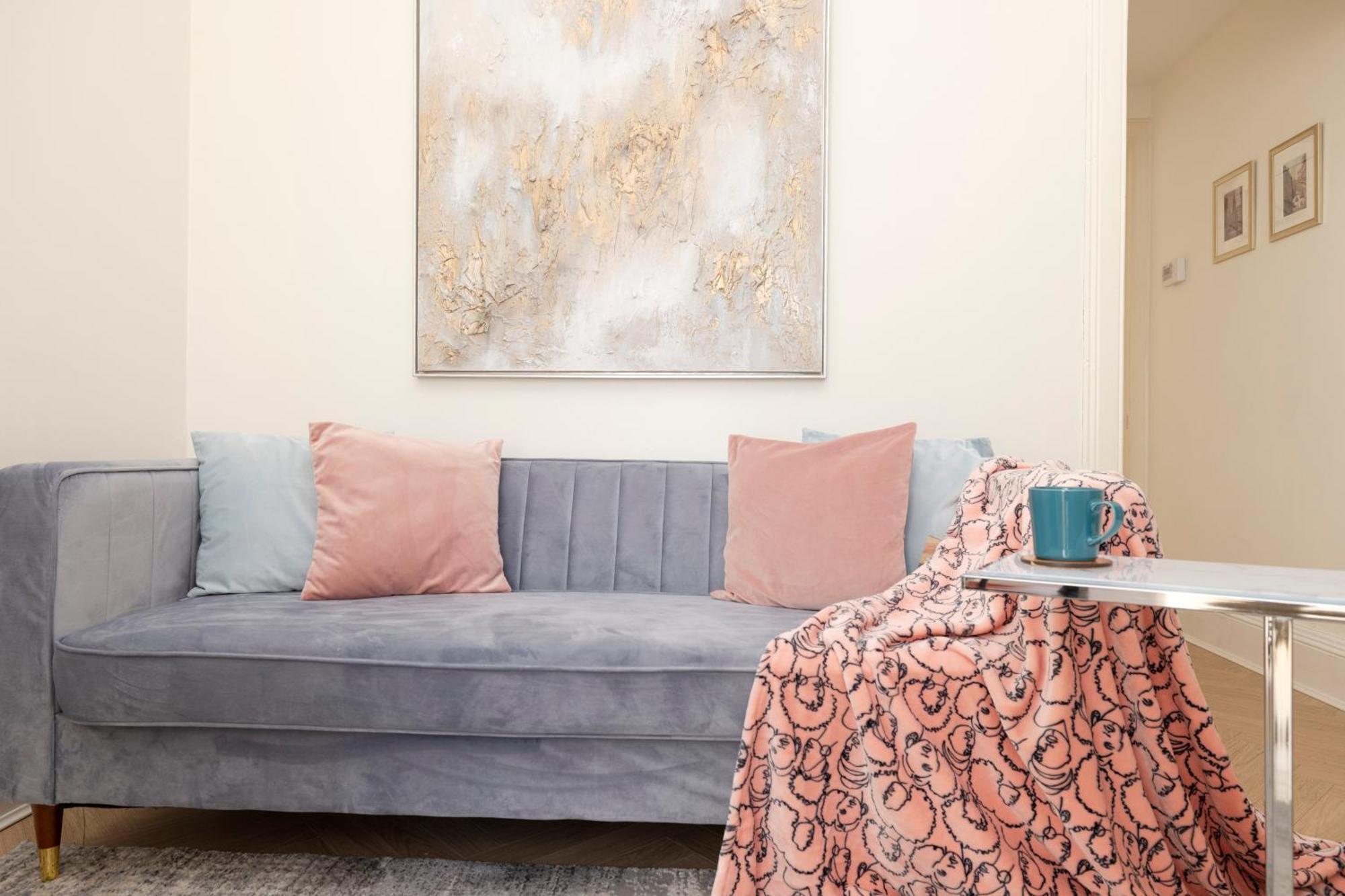 Apartament Joivy Modern Flat In City Centre - For Up To 3 Guests Edynburg Zewnętrze zdjęcie
